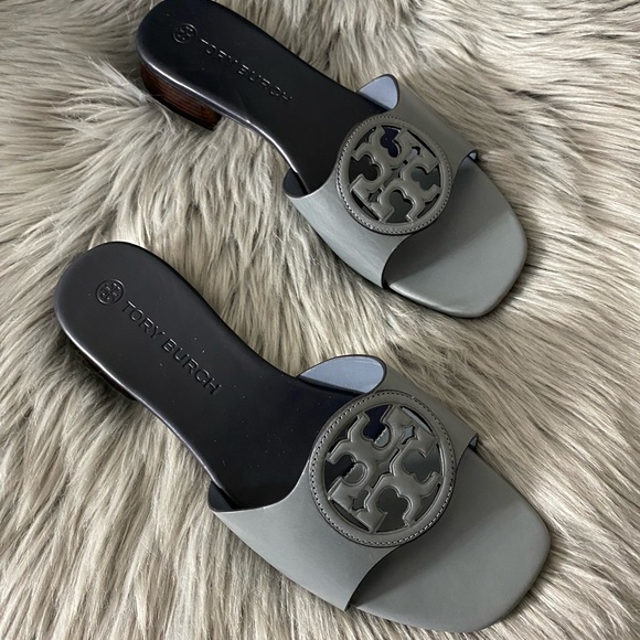 Tory Burch Bombé Miller Slides Light Blue/Navy 9🥰🎁 - Picture 3 of 8
